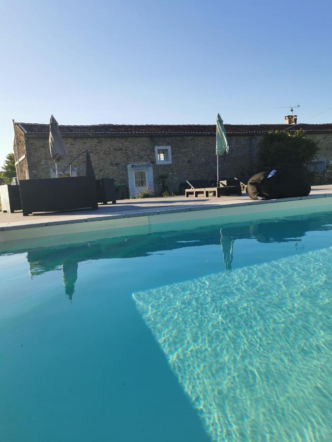 Bed and Breakfast Au Domaine De Gigie Chervettes Esterno foto